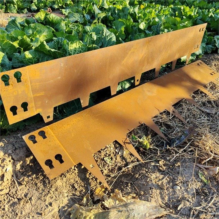 Hammer in Metal Landscape Edging