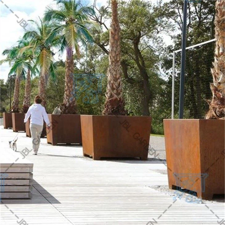 Low Planter Box