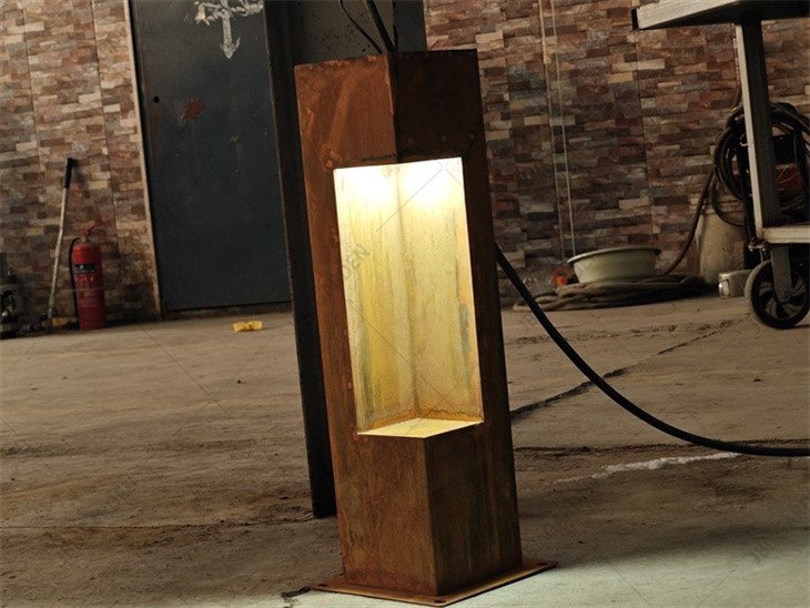 Hot-dip Galvanised Steel Bollard Light